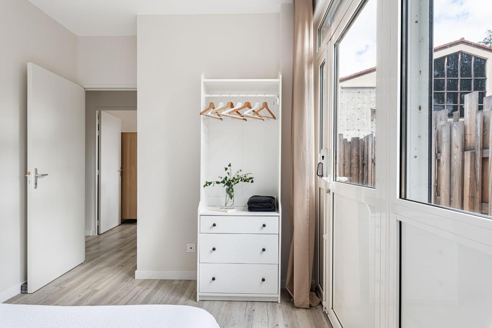 Ecureuil - Charme Et Standing A Saint Galmier Apartment ภายนอก รูปภาพ